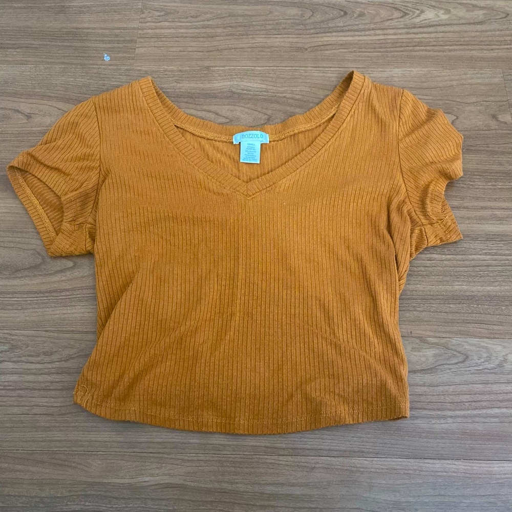 Crop top